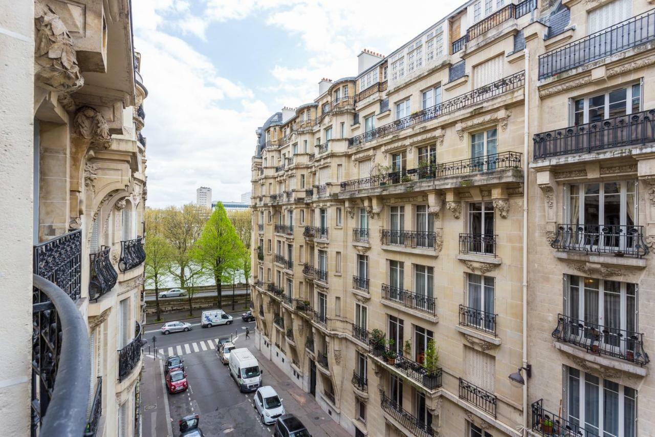 Cmg Paris Exterior foto